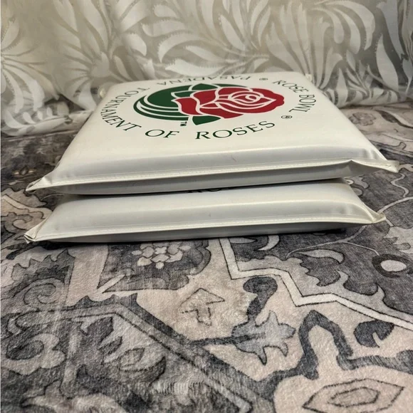 Rose Bowl Tournament of Roses Seat Cushions - Picture 9 of 15
